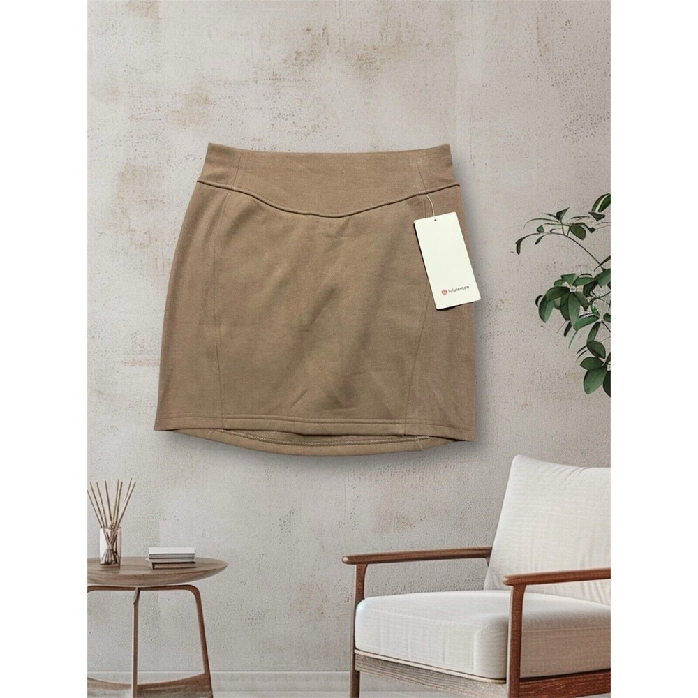 Lululemon Women Scuba HR Mini Skirt Taupetastic Casual Athleisure Size Small New